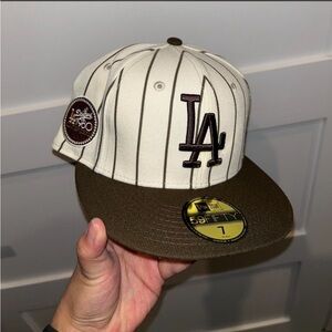 Brand new. New Era dodgers hat